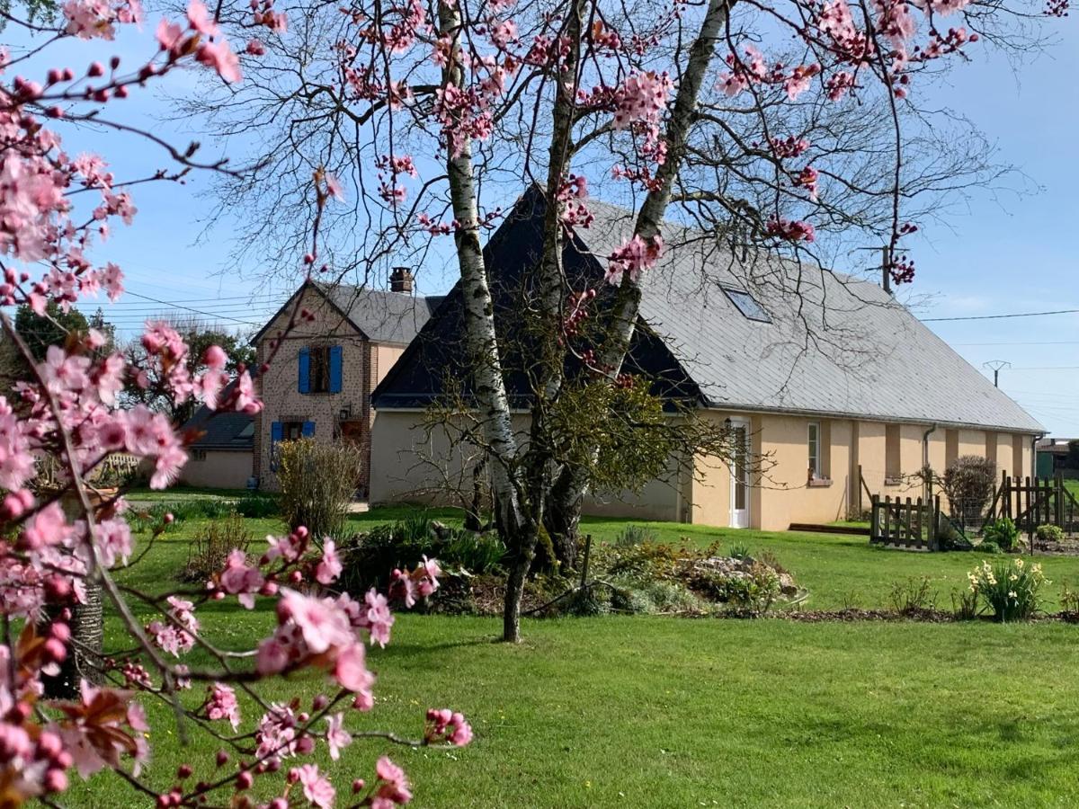 Les Logis Du Breuil Panzió Marchéville Kültér fotó