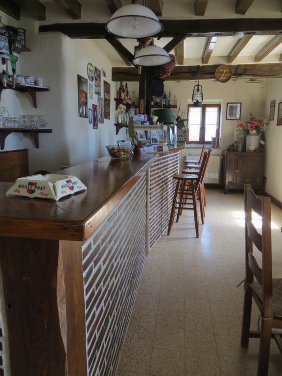 Les Logis Du Breuil Panzió Marchéville Kültér fotó