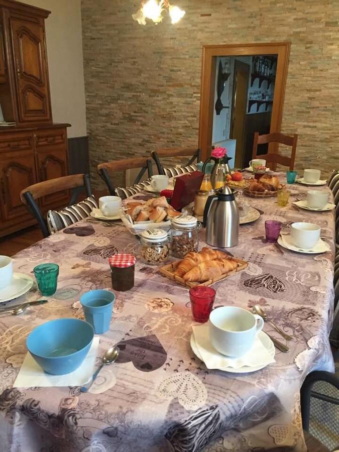 Les Logis Du Breuil Panzió Marchéville Kültér fotó